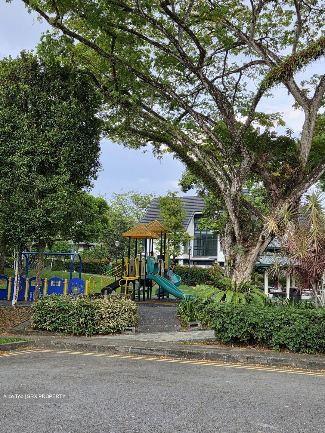 University Walk (D11),  #627637531